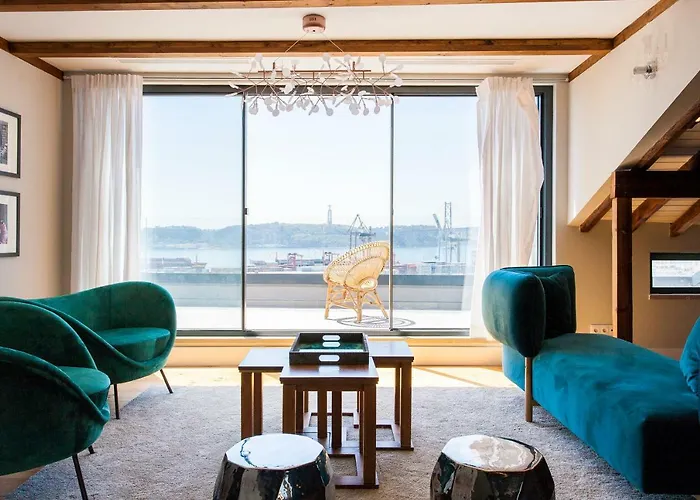 Apartment Luxlapa Duplex Lissabon